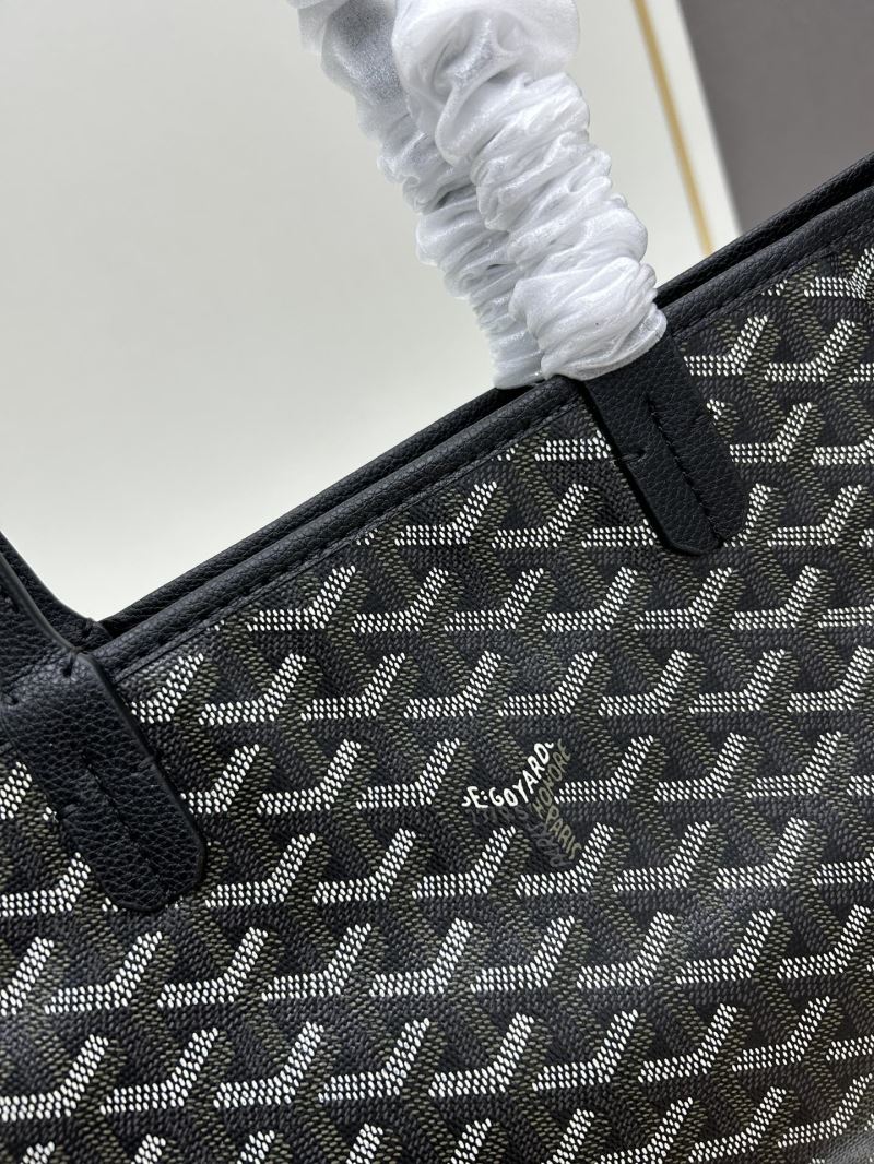 Goyard Shopping Bags